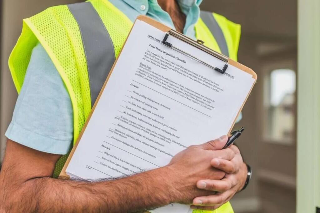 Florida homeowner checking a contractor's website credibility checklist before hiring